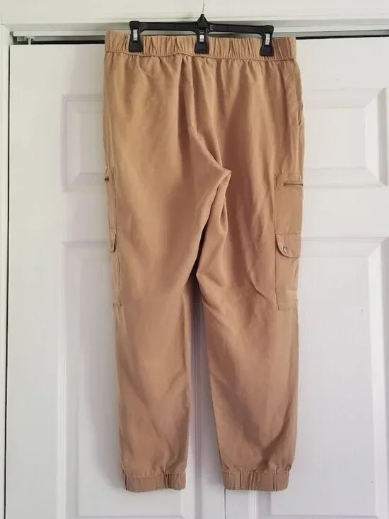 Banana Republic Women's Cargo Pants Medium Tan Honey Brown Pockets Soft - Picture 5 of 7